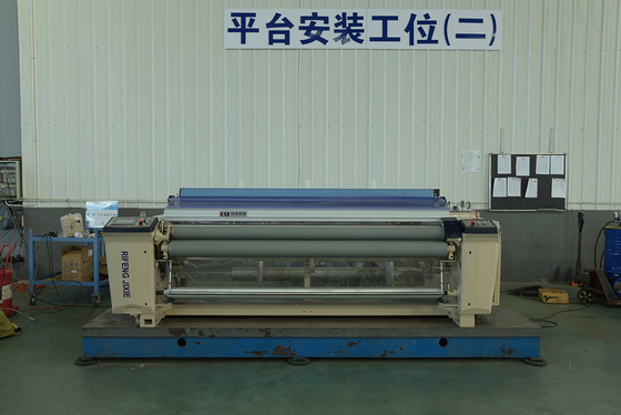 1000 RPM Elektronik Dobby Loom  3,6m Water Jet Looms Mesin Warping Tekstil
